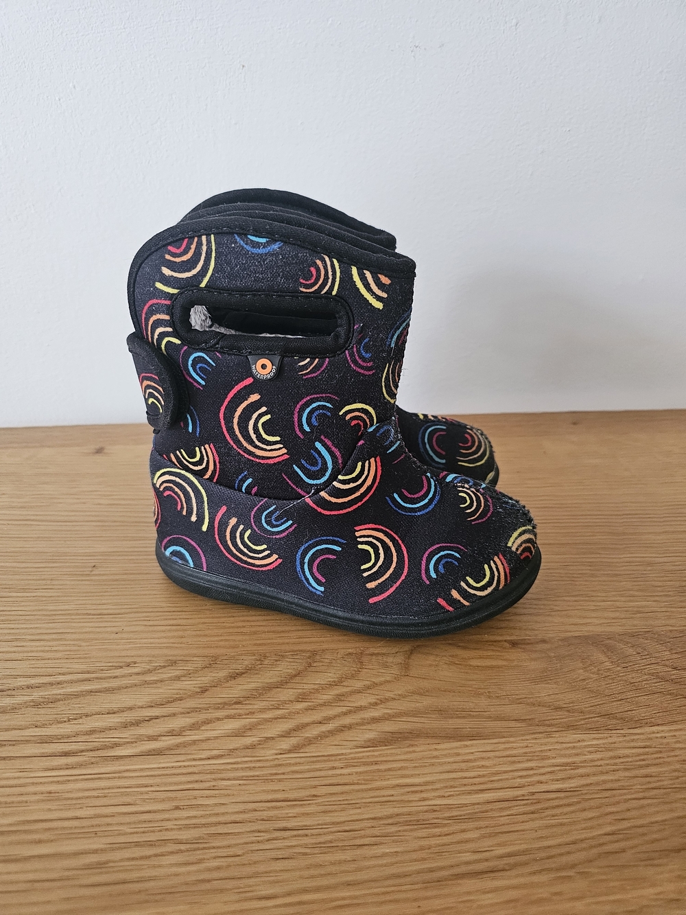 Bogs Waterproof Boots Rainbow Toddler Kids Size 8 Fur Lining Easy Slip-on